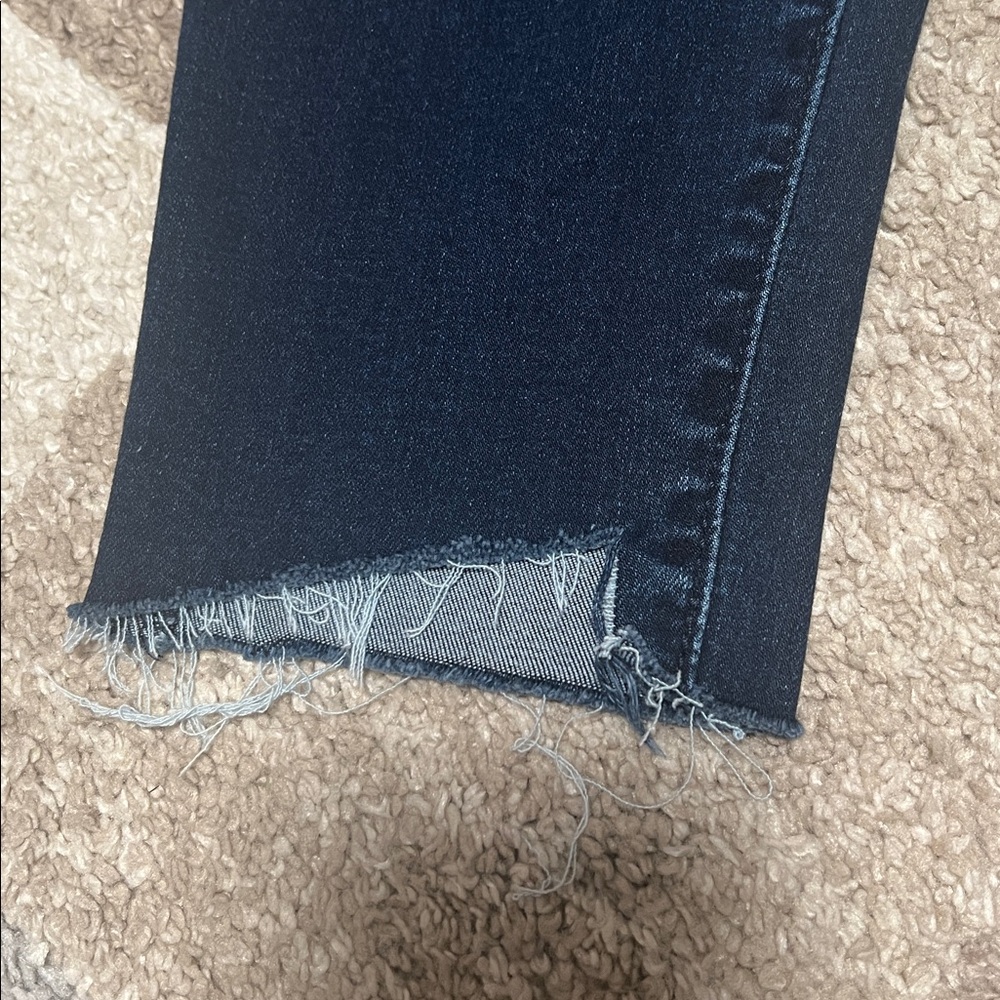 Old Navy Rockstar Jeggings, frayed hem, pull-on, dark wash, size 16 EUC! - Picture 4 of 5